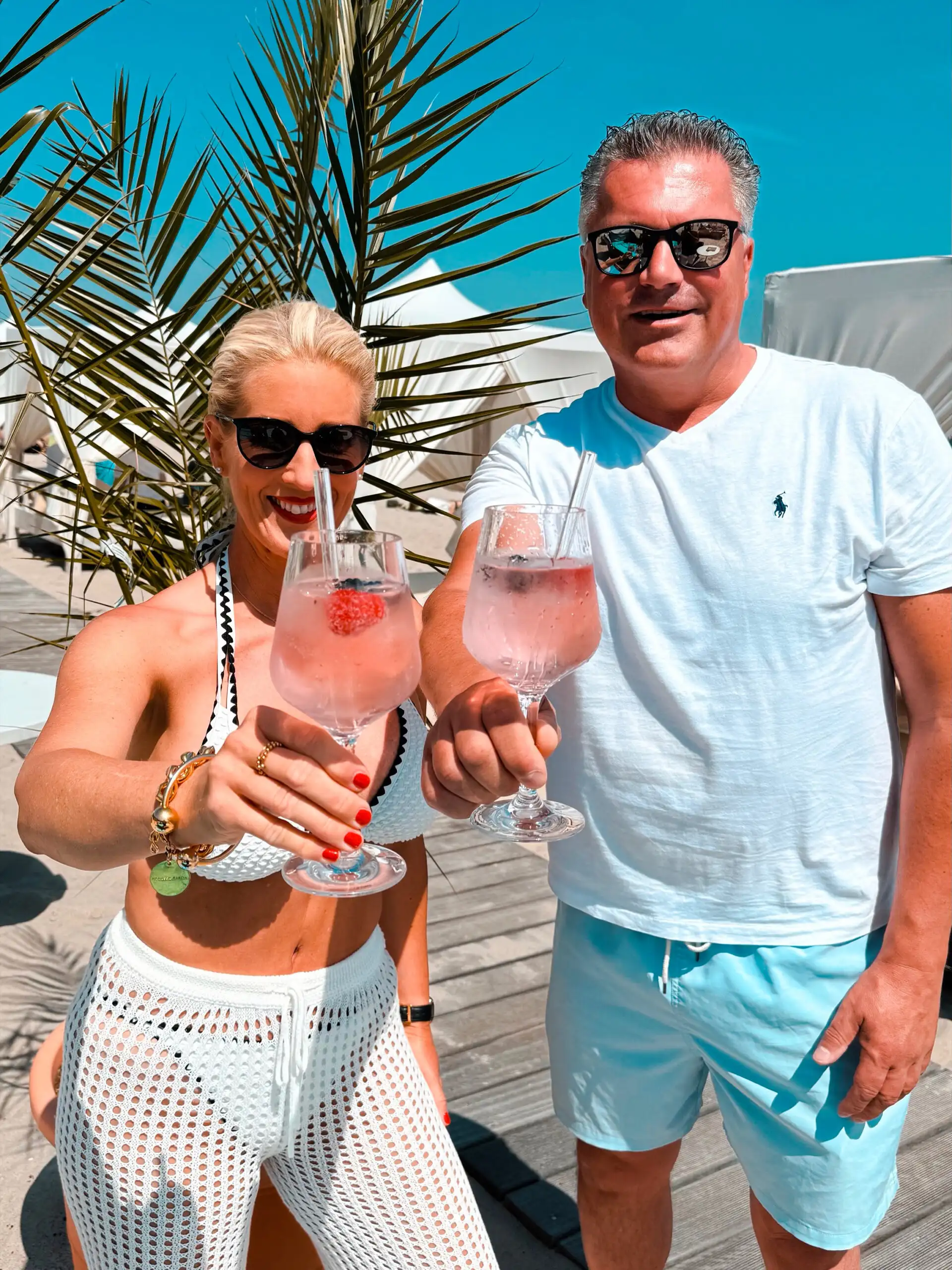 Hamptons Scharbeutz – paar drinks